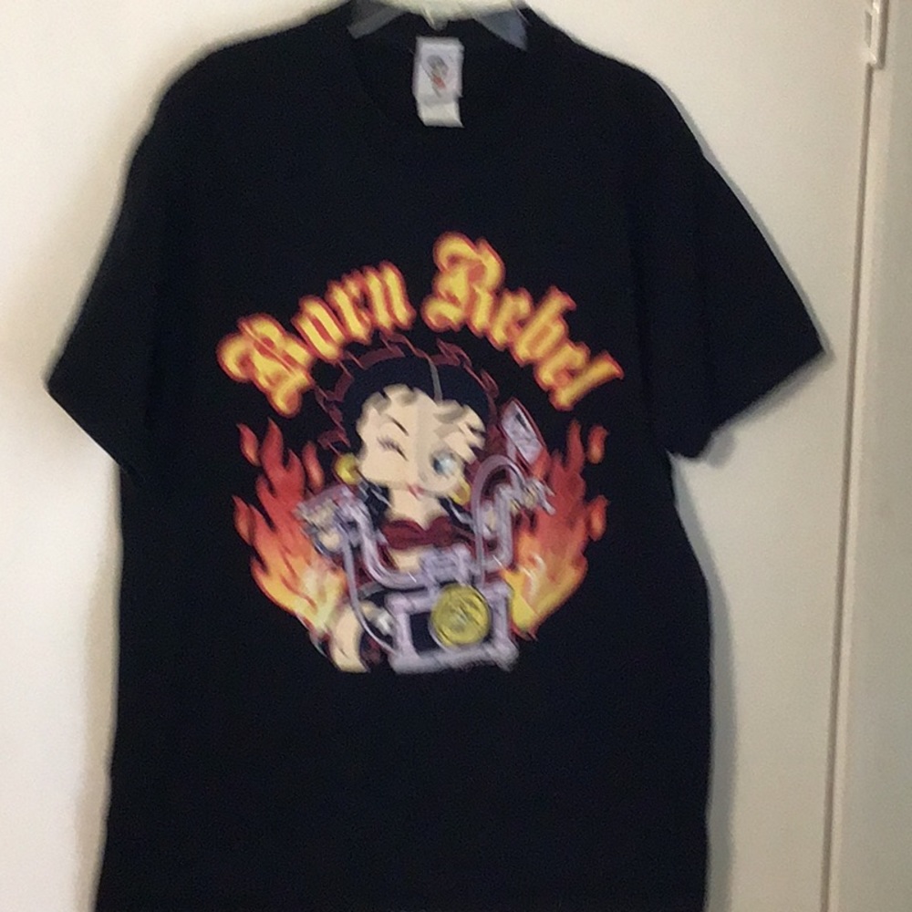 Shirt Born Rebel